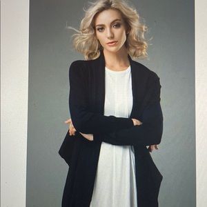 Voya “ Avior Knit Wrap”